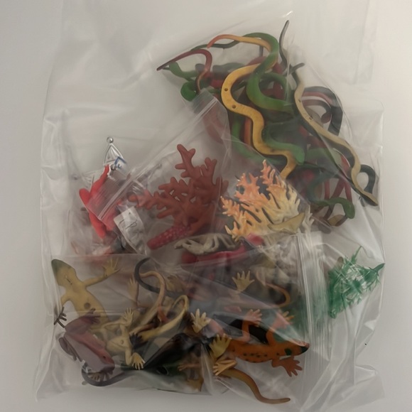 Rubber /  Plastic Toy Lot | Snakes, Frogs, Reptiles, Fish and More - Picture 1 of 17